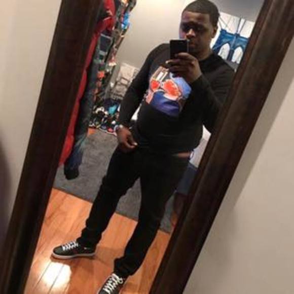 Meet your Posher, Berry - Picture 1 of 1